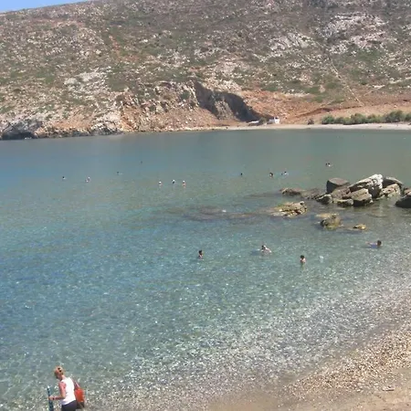 3 Min From The Beach-white&blue House In * אפולון