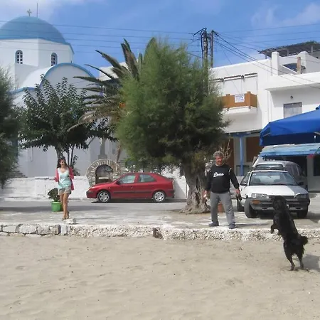 3 Min From The Beach-white&blue House In * אפולון