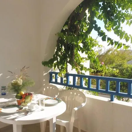3 Min From The Beach-white&blue House In Lejlighed *